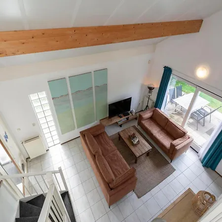 Charming Near Sandy *